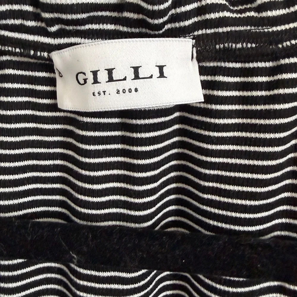Gilli Monochrome Striped Tank Top - Picture 2 of 4